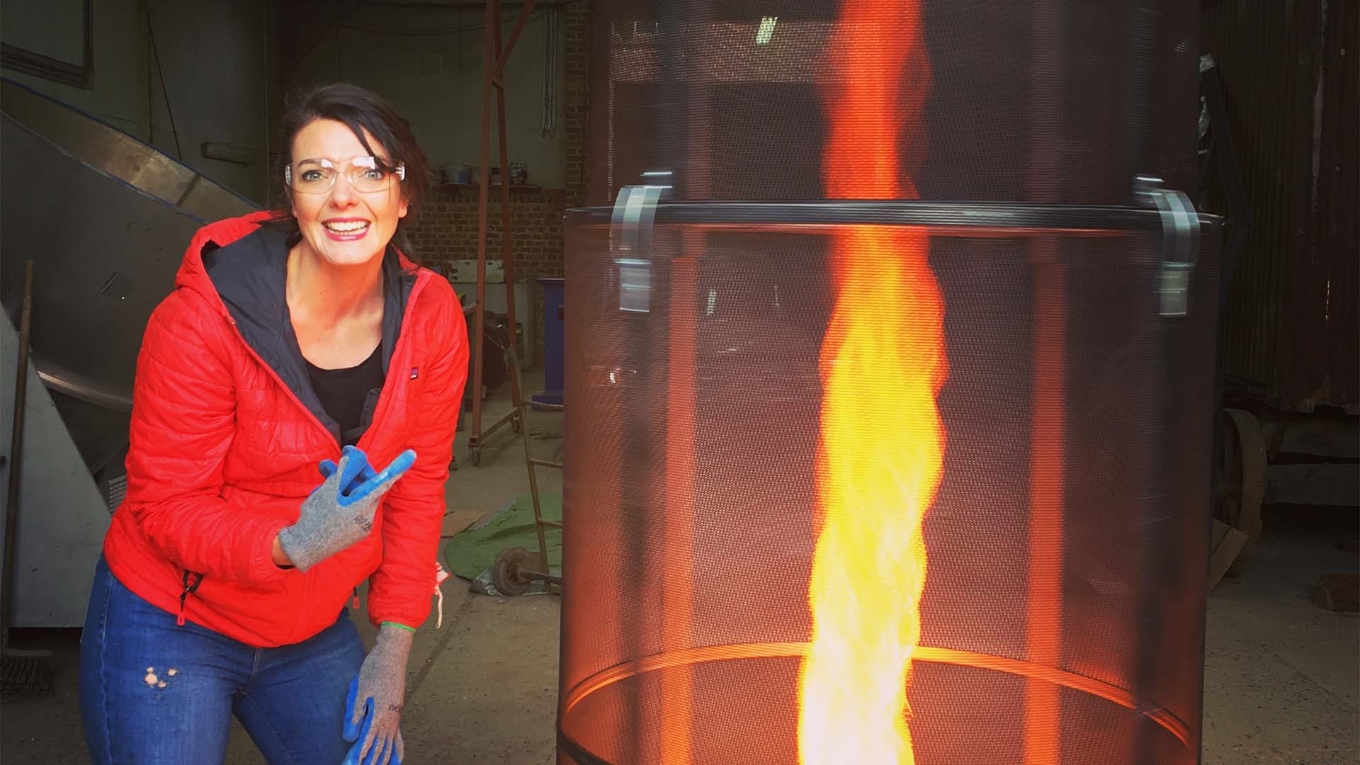 Fran Scott | Maker, Presenter, Pyrotechnician.